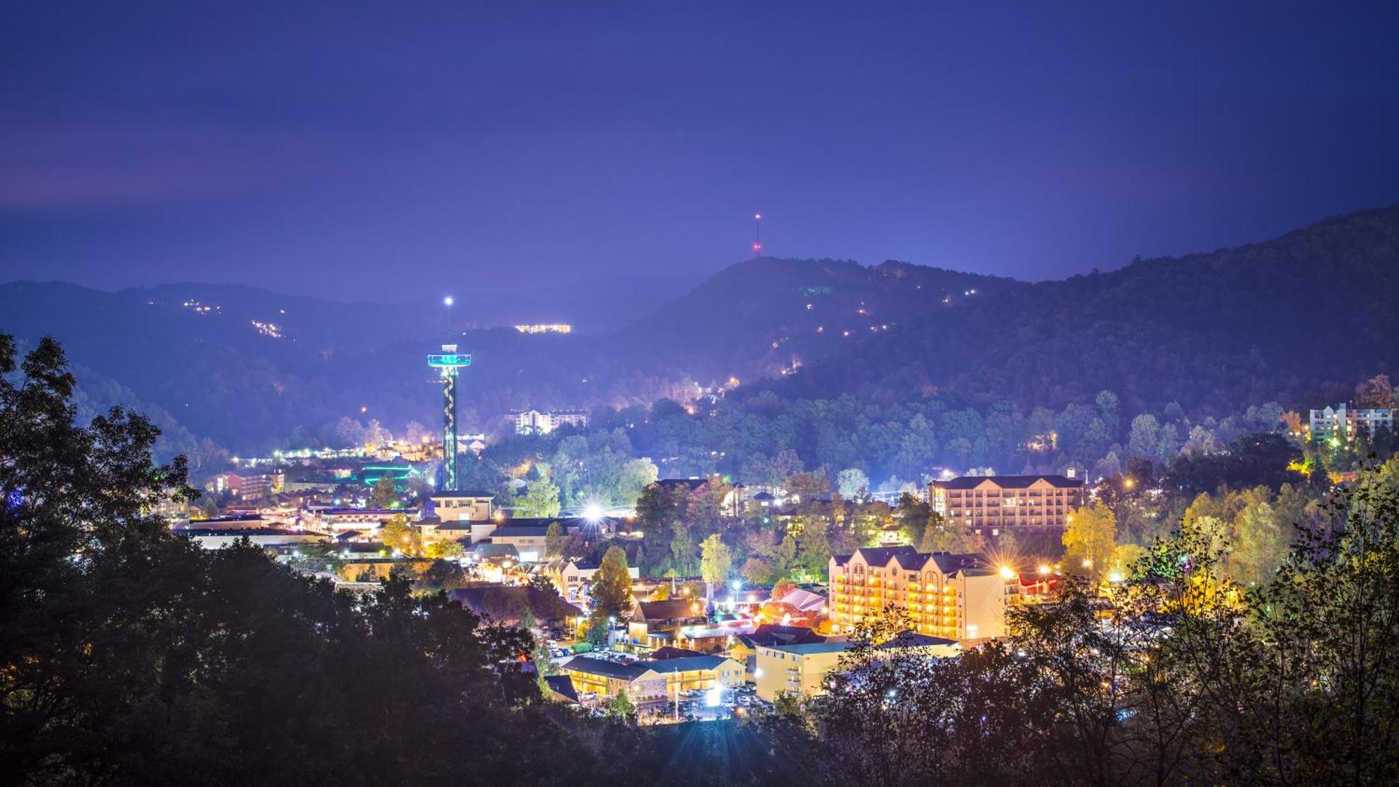 Papa Bear, Hot Tub, Wifi, 1089 Free Tickets Each Paid Day, Dollywood And More 세비어빌 외부 사진